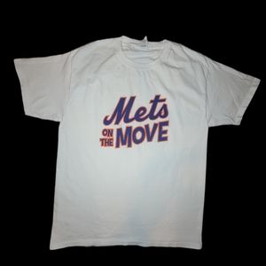 NEW YORK METS On The Move Hanes white t-shirt MLB Baseball NY Men's Medium